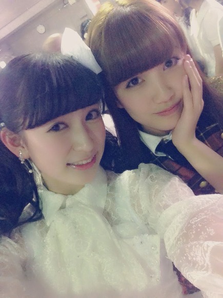 吉田朱里_自撮り043