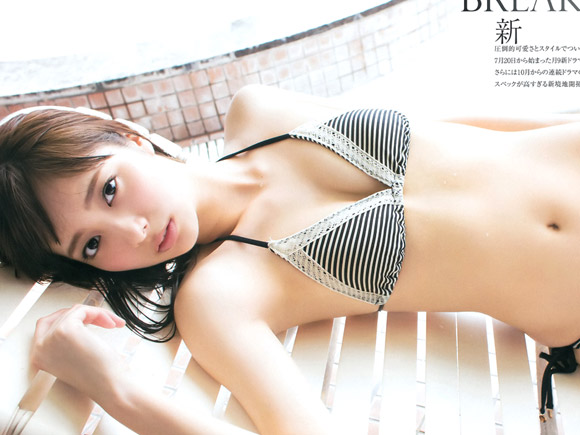 モデル新川優愛(21)のフレッシュで可愛い水着グラビア画像×30