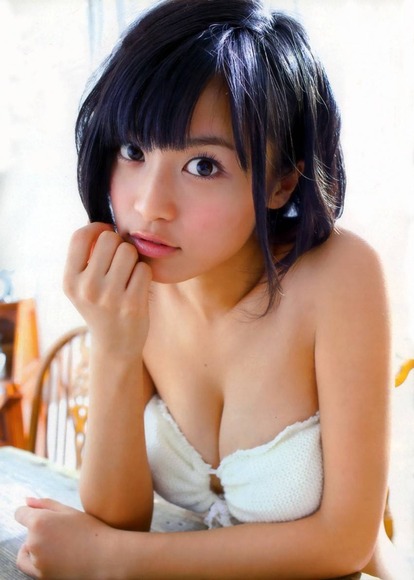 小島瑠璃子064