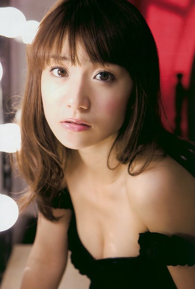 131008白石麻衣と大島優子026