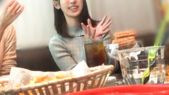 巨乳の２２歳マルチ勧誘美女をラブホに連れ込んでチ●ポで成敗。部屋に入ると睨みながらフェラ、不本意手コキ…パンストを破って挿入 5