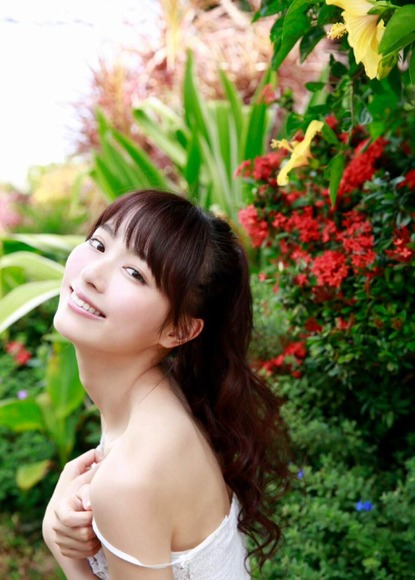 内田理央の画像034