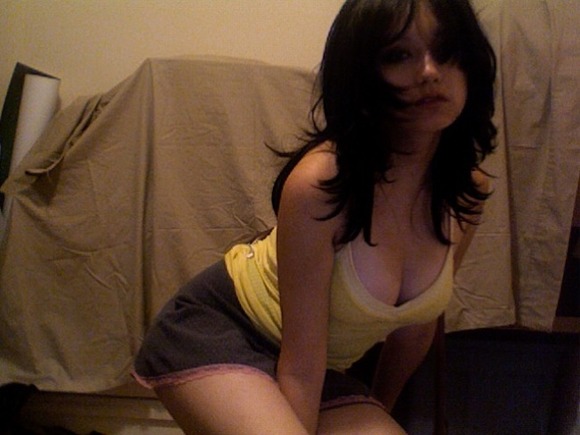 巨乳ハーフ美女のライブ・チャットキャプ025