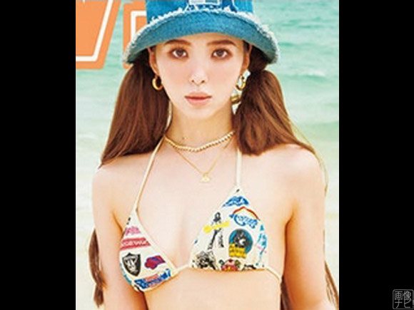 藤田ニコル