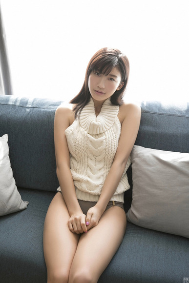 181210小倉優香のエロ画像008
