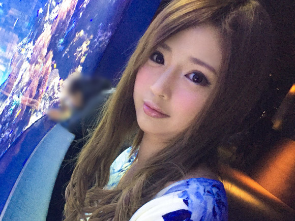 若干ギャル入ってるっぽい女の子なのにちょっと可愛い感じのピンク色のTバック履いててご奉仕は割りと積極的
