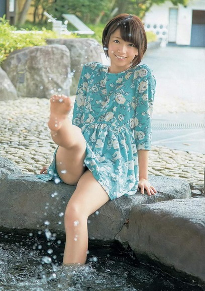 橋本奈々未の美脚画像022