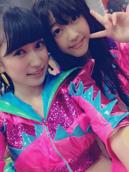 吉田朱里_自撮り024