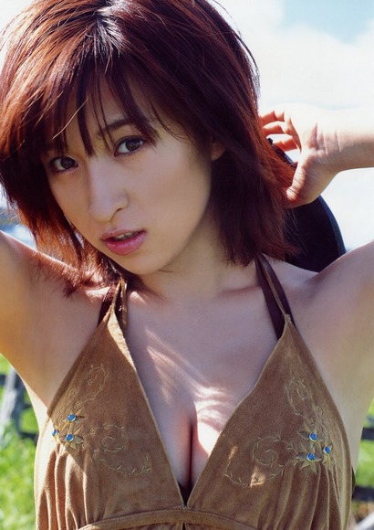 仲根かすみのグラビア画像065