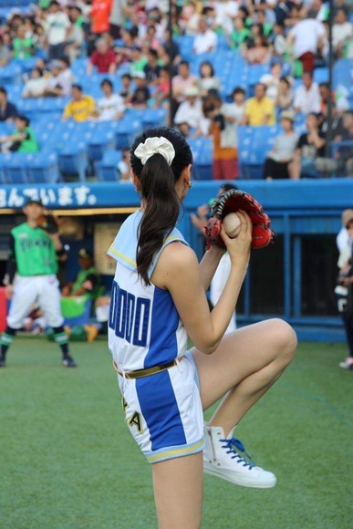 横山ルリカの画像002