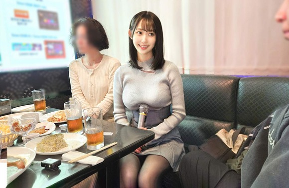 巨乳の２２歳マルチ勧誘美女をラブホに連れ込んでチ●ポで成敗。部屋に入ると睨みながらフェラ、不本意手コキ…パンストを破って挿入 25