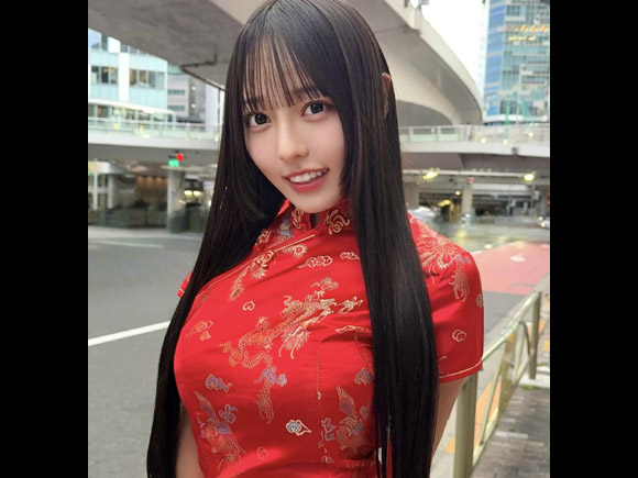 INUWASIすずめ 脱がなくてもわかる、スゴい爆乳