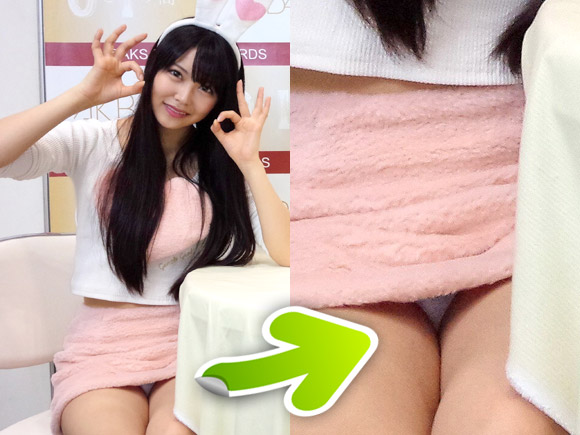 ファンに対して有り難いサービスが多過ぎる事で知られる白間美瑠が短いスカートで美脚を見せる心遣い。しかしスカートが短すぎてパンツが見えちゃうパンチラハプニング