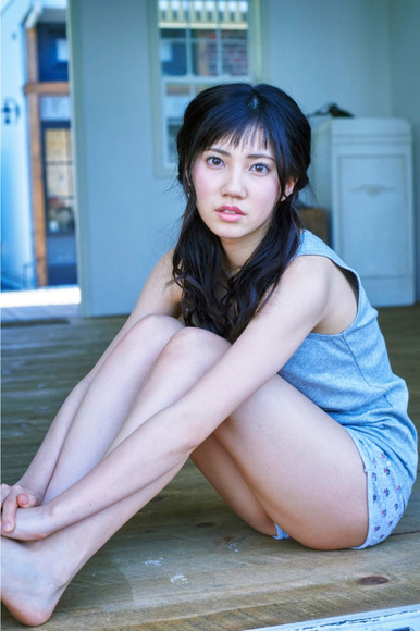 170212北川綾巴の巨乳エロ画像009