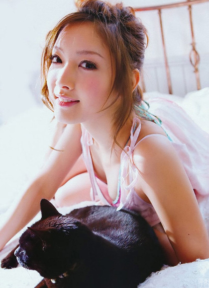 140310菜々緒のエロ画像014
