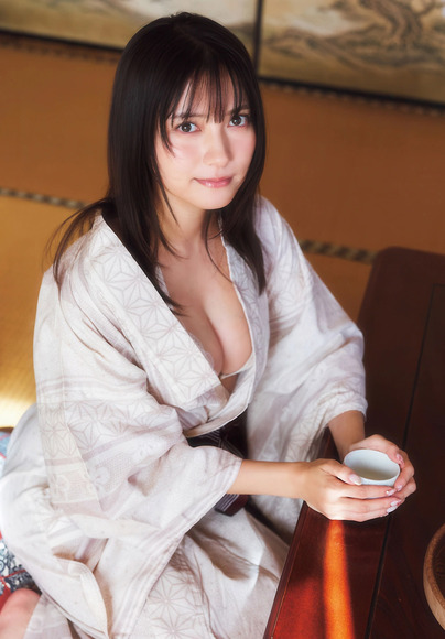 260304桃月なしこ004