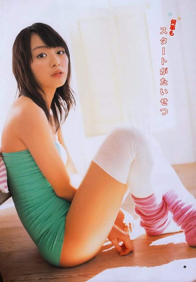 内田理央の画像008