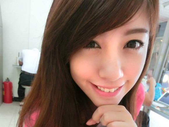 台湾が誇る超絶美人モデルの全裸自撮り画像が流出→おっぱいが超エロい。