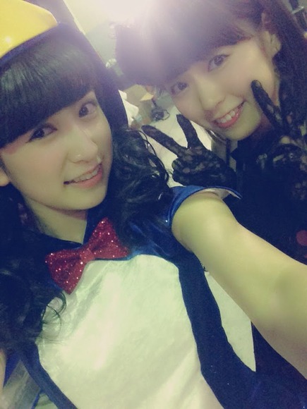 吉田朱里_自撮り044