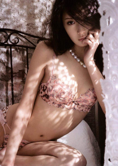 160421菜々緒の画像004