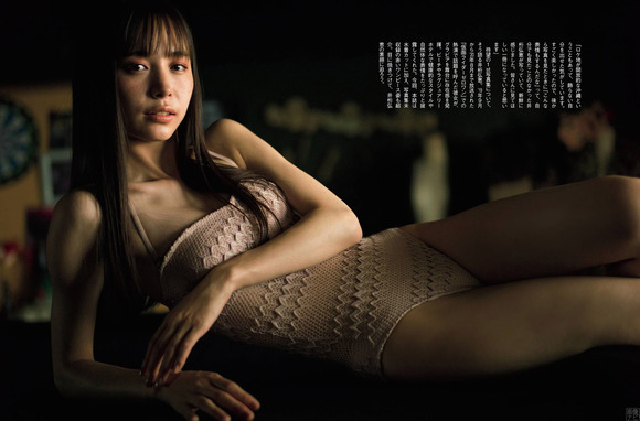 210124井桁弘恵004