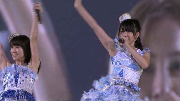 AKB48横山由依の脇フェチ画像005