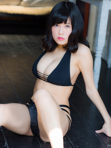 191224RaMuのエッチなグラビア画像020