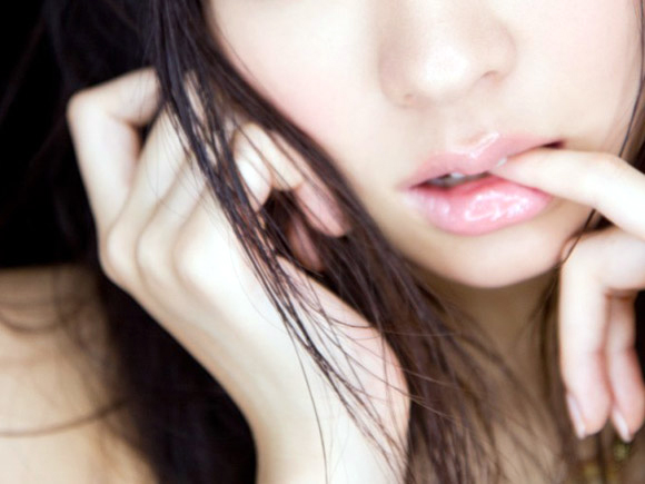 キスしたい唇フェチ画像×30