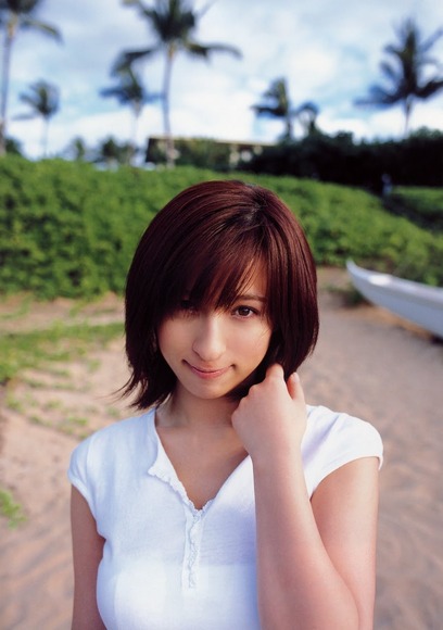 仲根かすみのグラビア画像059