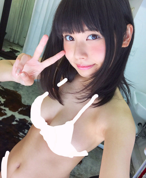 鹿目凛 ２０ 本人が加工した 裸に見える自撮り がエロい 画像ナビ