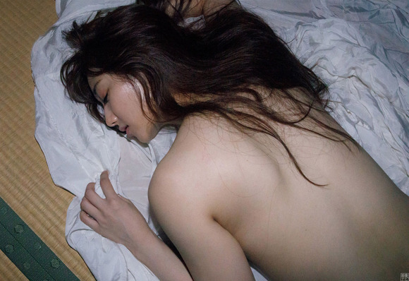 211028奥山かずさ006