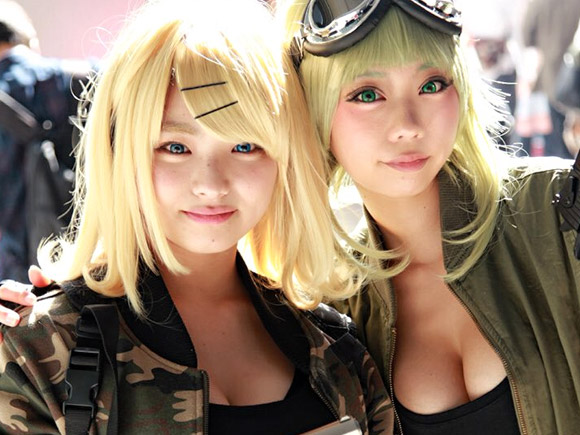 モデルやタレントなど芸能人もお忍びで参加しているというニコ超で有名なグラビアアイドルが発見されました