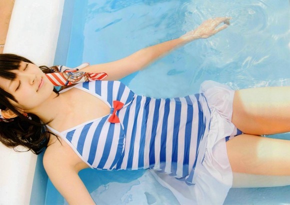 鈴木愛理のふともも052