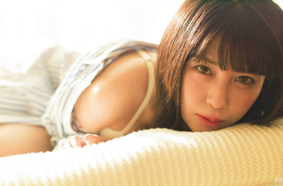 200707宮内凛のグラビア画像003