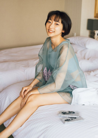 211221武田玲奈012