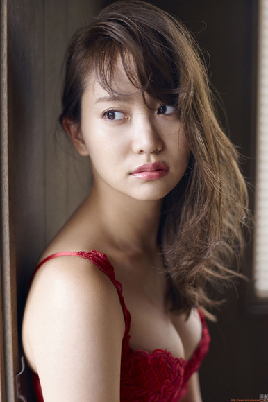 190527永尾まりやのエッチな画像015