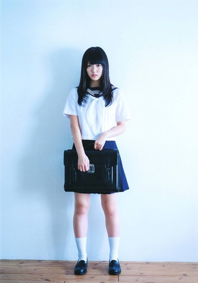 鈴木愛理のふともも018