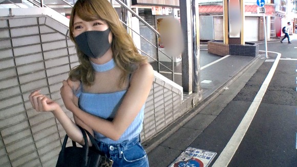 下北沢で発見した２２歳ギャルJDの自宅へ突撃。キスしながらイっちゃう超敏感体質… 5