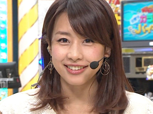 Gif 加藤綾子アナが収録中に マンポジ修正疑惑の瞬間 画像ナビ