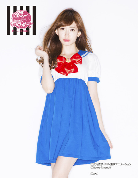 小嶋陽菜のセーラームーン下着姿画像001