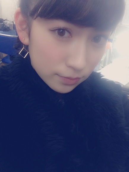 吉田朱里_自撮り029