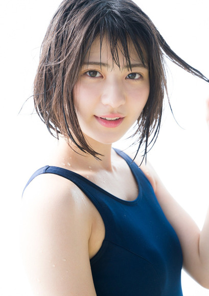 190414山田南実のエッチなグラビア画像011