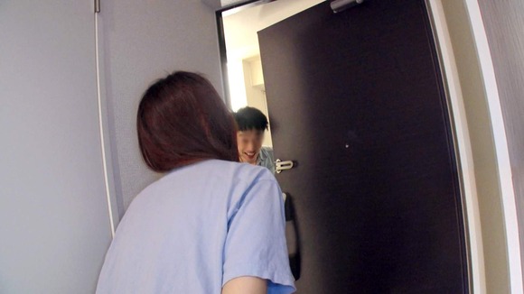 新宿で見つけた超姉御肌の２４歳美人キャバ嬢。パパ活第一世代…イキまくるSEX狂 30