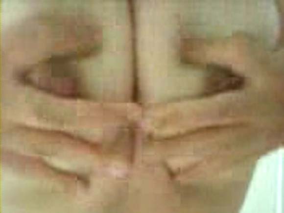 巨乳女神様のおっぱいオナニー動画