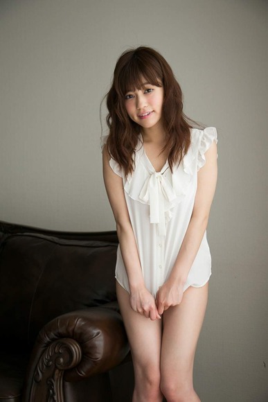 20160814大澤玲美のグラビア画像013