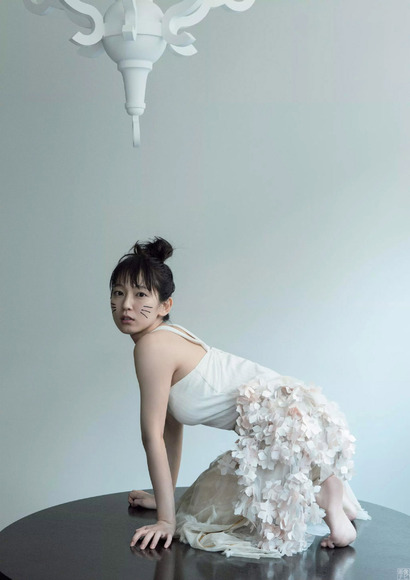 200103吉岡里帆004