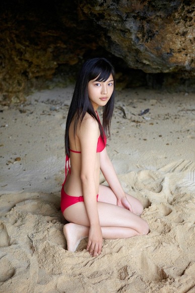 川口春奈のグラビア画像015