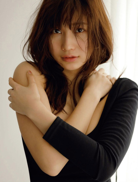 190823小倉優香のグラビア画像003