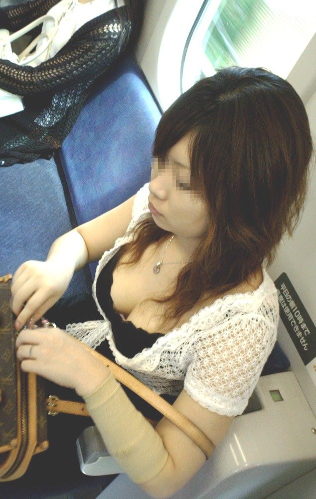 電車おっぱいチラ見え画像 チラ見え画像掲示板ちらりん おっぱい乳チラ見写真 電車おっぱいチラ見え画像 チラ見え画像掲示板ちらりん おっぱい乳チラ見写真