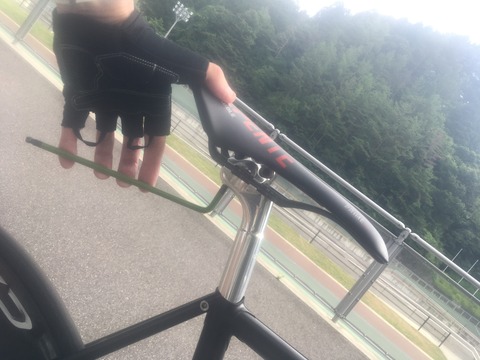 1E11B968-C48D-441E-B429-69F89ED4005C